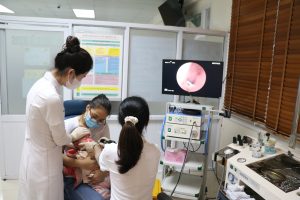 Bí quyết phòng bệnh tai mũi họng mùa lạnh.